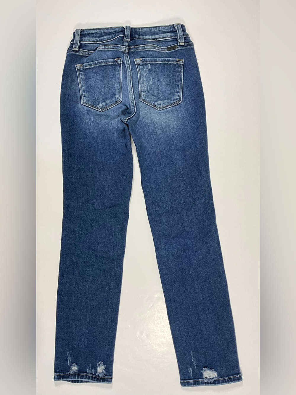 KanCan Signature Distressed Mid-Rise Stretch Cropped Jeans Size 24 VBK1488A - Picture 3 of 14